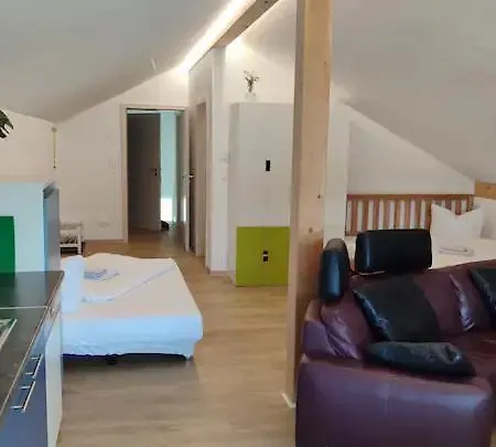 Gemuetliche Im Chiemgau Apartment Traunreut